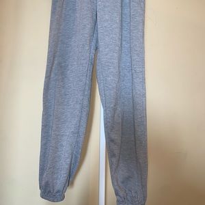 2 PAIRS OVERSIZED SWEATS GREY & WHITE